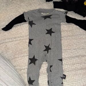 Nununu Black Star Print Gray Kids Footie